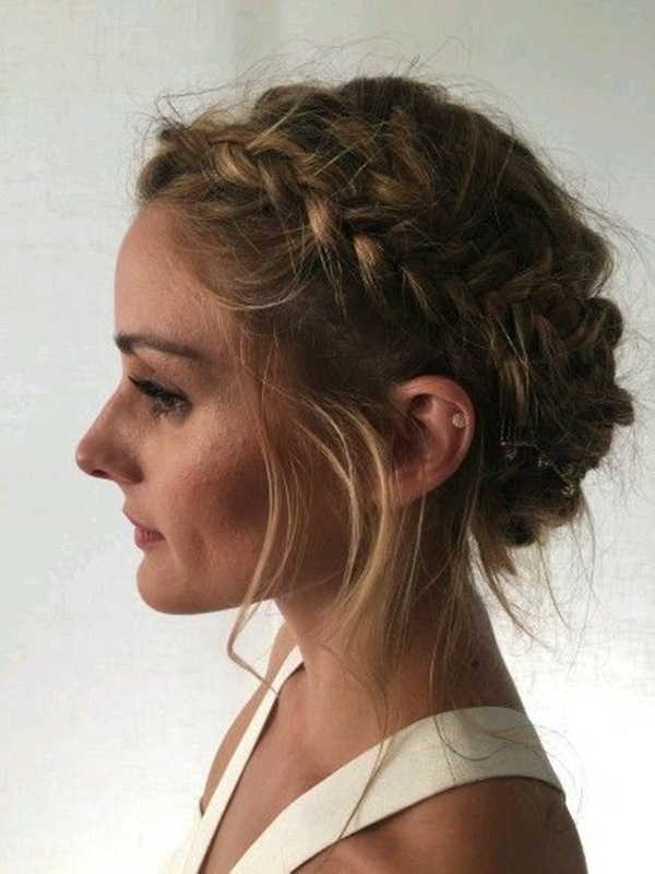 Gorgeous-Bun-Hairstyles-For-Office-Women