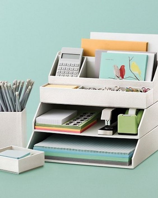 Super-Awesome-Desk-Accessories