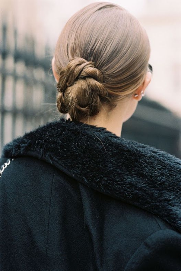 Gorgeous-Bun-Hairstyles-For-Office-Women.