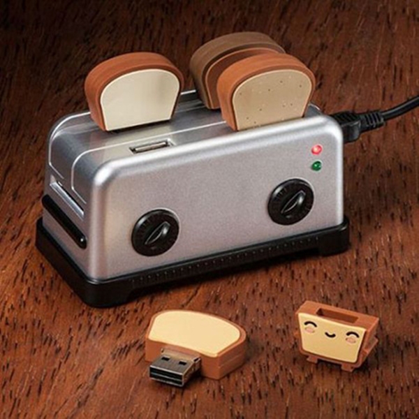 Super-Awesome-Desk-Accessories