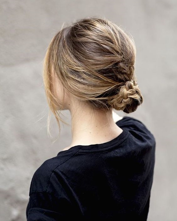 Gorgeous-Bun-Hairstyles-For-Office-Women