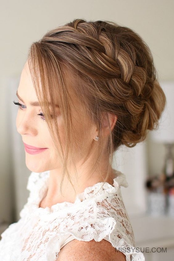 Gorgeous-Bun-Hairstyles-For-Office-Women