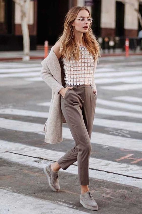 20 Business Casual Outfits for Women [Ideas & Inspiration]