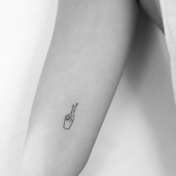 cute-tiny-tattoo-designs-for-working-women