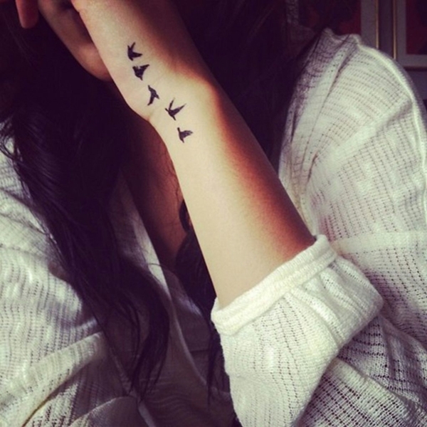 cute-tiny-tattoo-designs-for-working-women