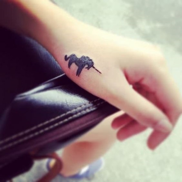 cute-tiny-tattoo-designs-for-working-women