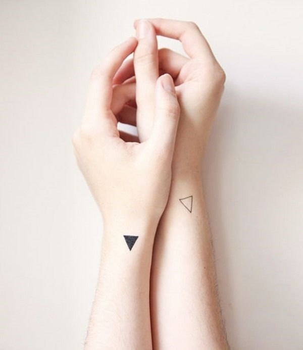 cute-tiny-tattoo-designs-for-working-women