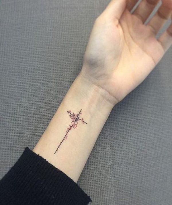 cute-tiny-tattoo-designs-for-working-women