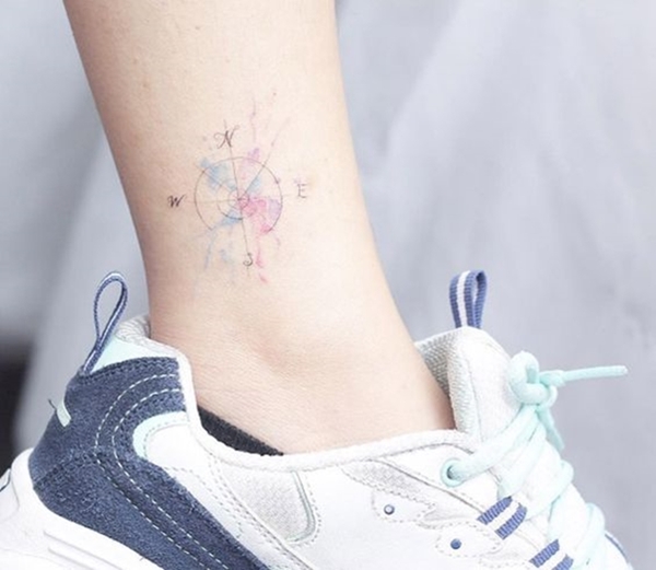 cute-tiny-tattoo-designs-for-working-women