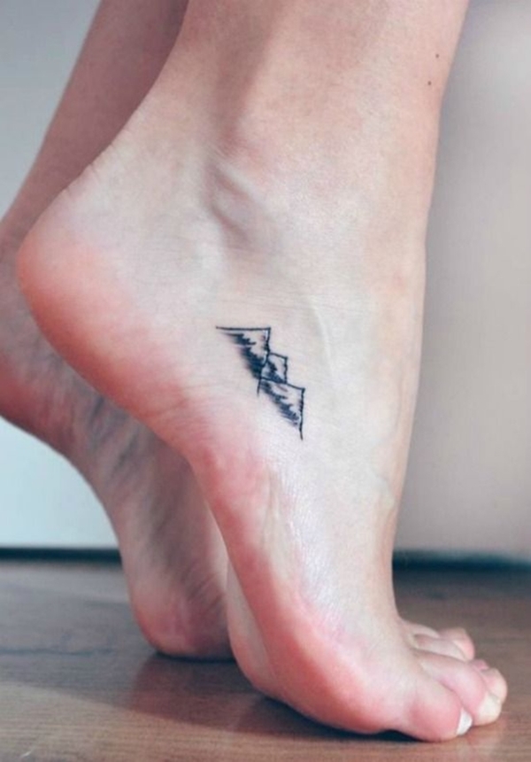 cute-tiny-tattoo-designs-for-working-women