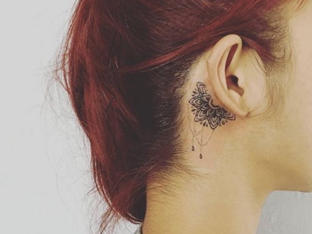50 Cute Tiny Tattoo Designs For Working Women