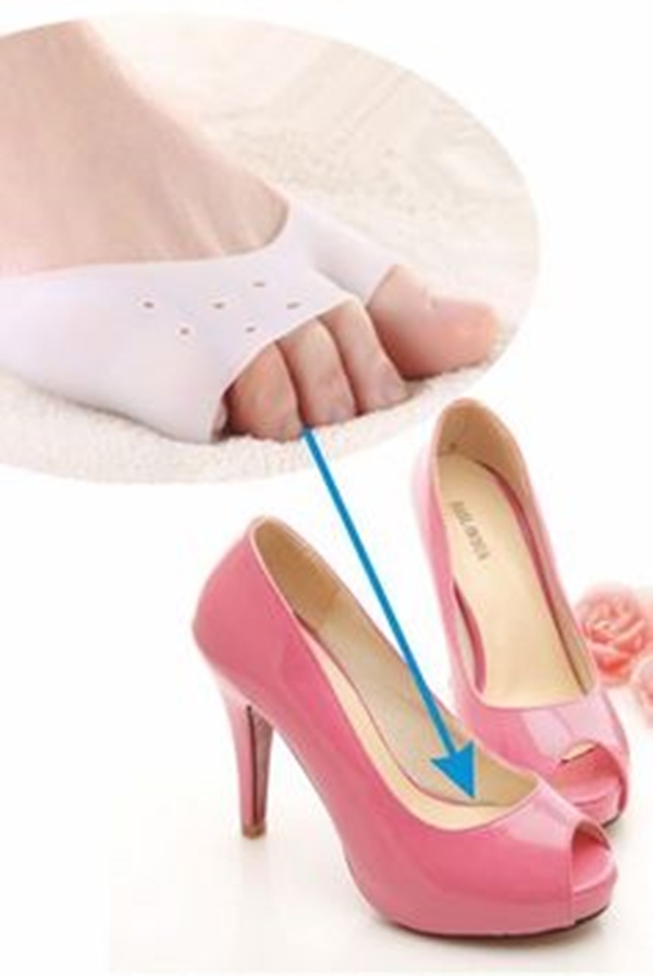 Life-Changing-High-Heel-Hacks-For-Working-Women