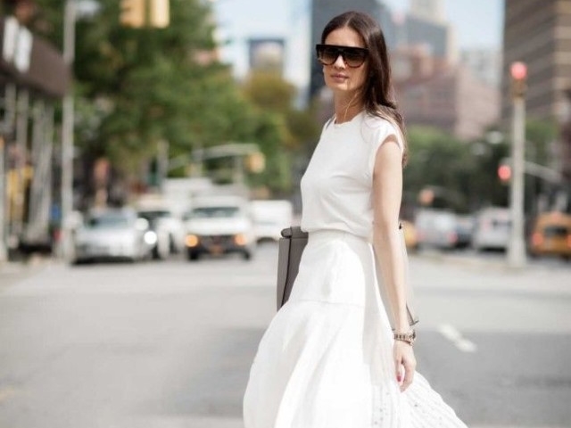 40 Gorgeous Long Skirt Outfits For Working Women